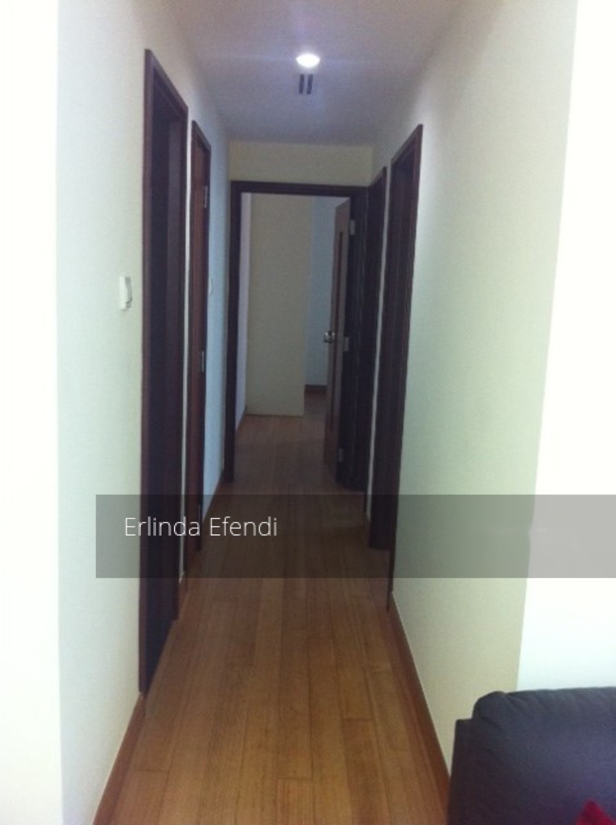 Robertson 100 thumbnail photo